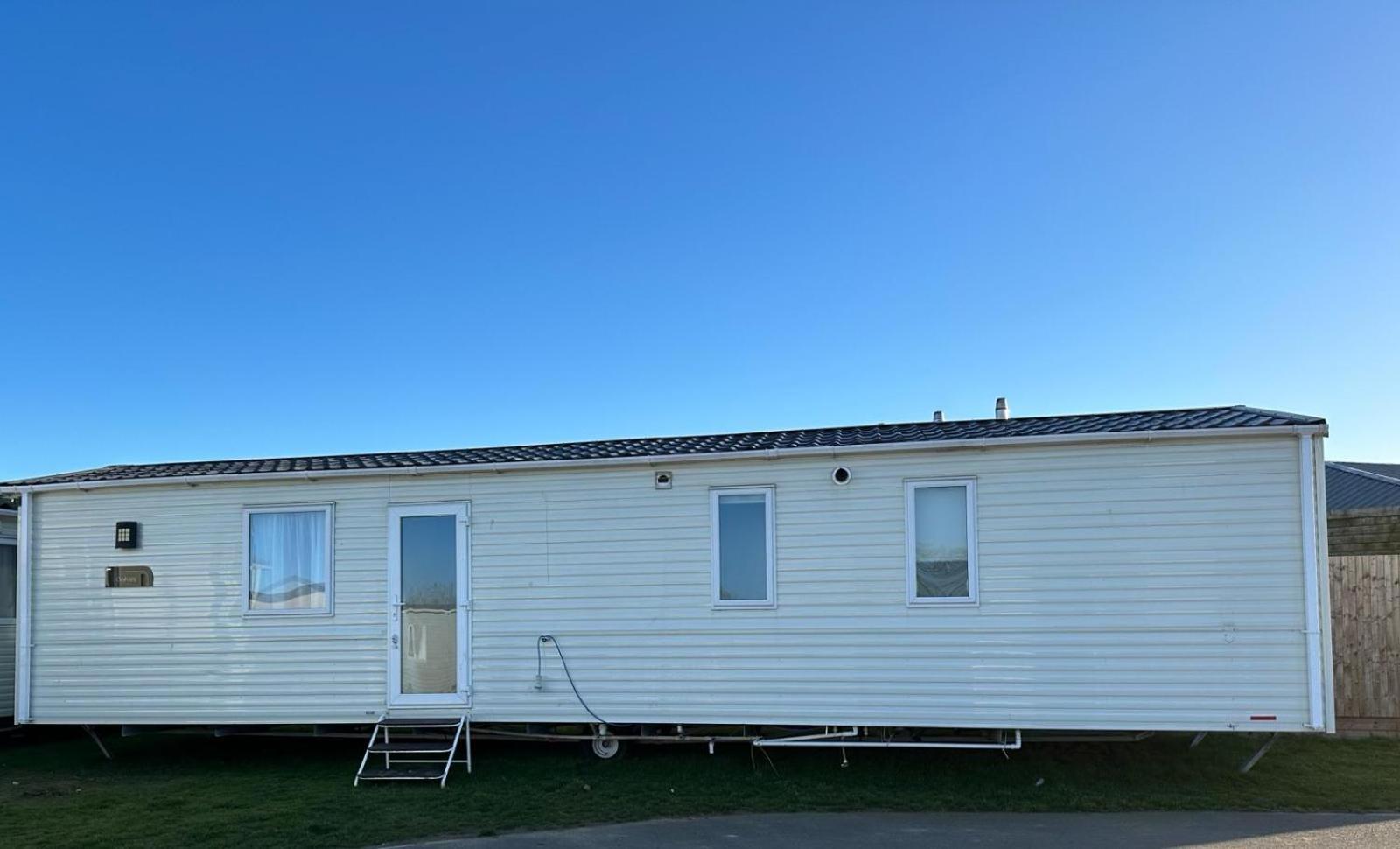 Felixstowe Chimo Caravan 8 Sleeps 5 Min To Beach Eksteriør bilde