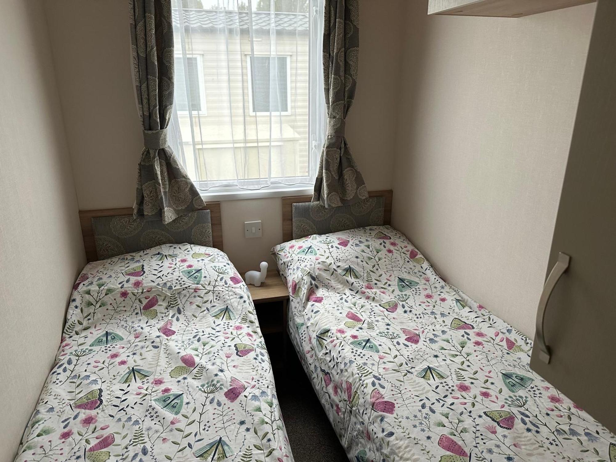 Felixstowe Chimo Caravan 8 Sleeps 5 Min To Beach Eksteriør bilde