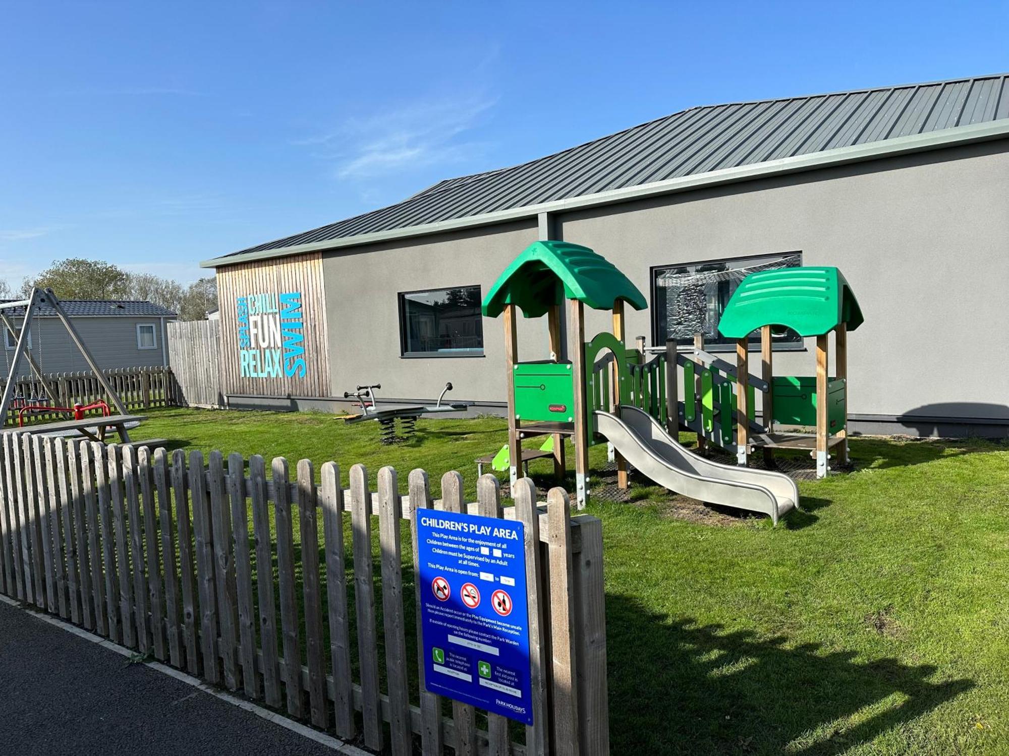 Felixstowe Chimo Caravan 8 Sleeps 5 Min To Beach Eksteriør bilde