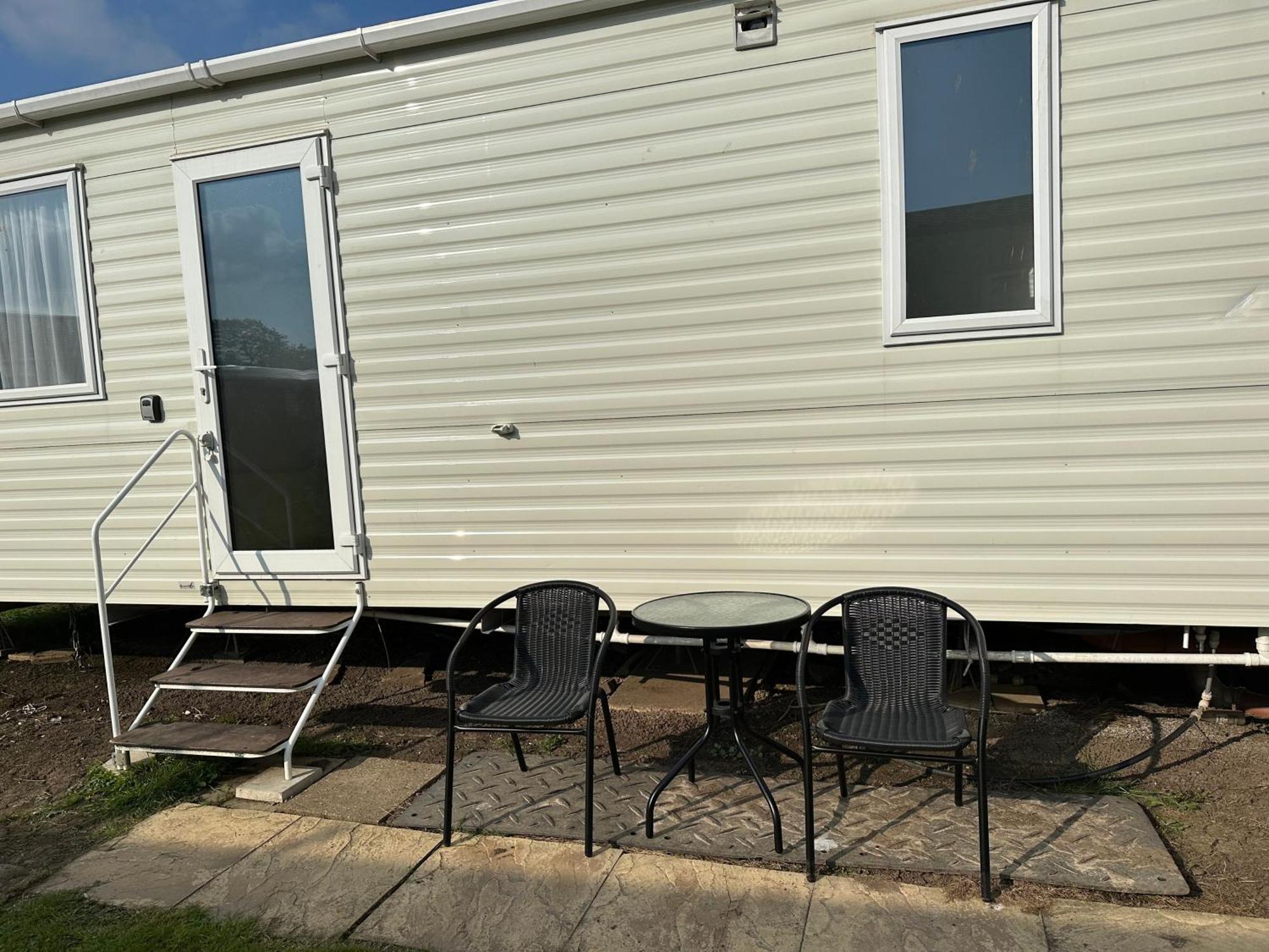 Felixstowe Chimo Caravan 8 Sleeps 5 Min To Beach Eksteriør bilde